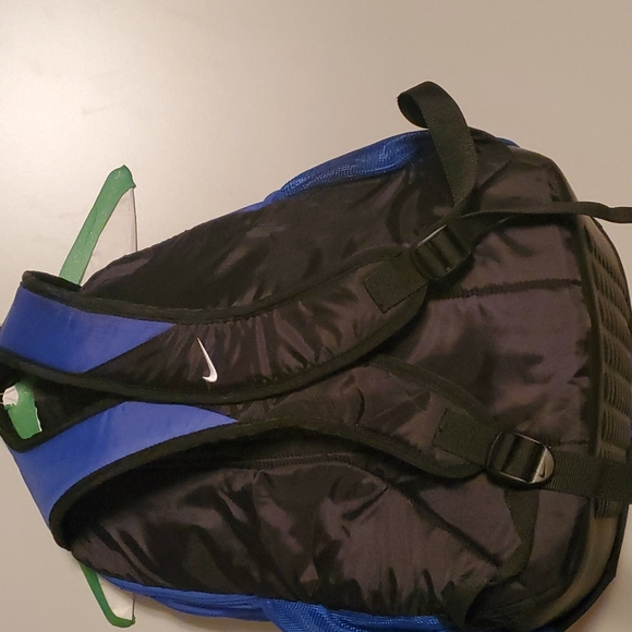 Backpack 🎒 - Picture 2 of 2